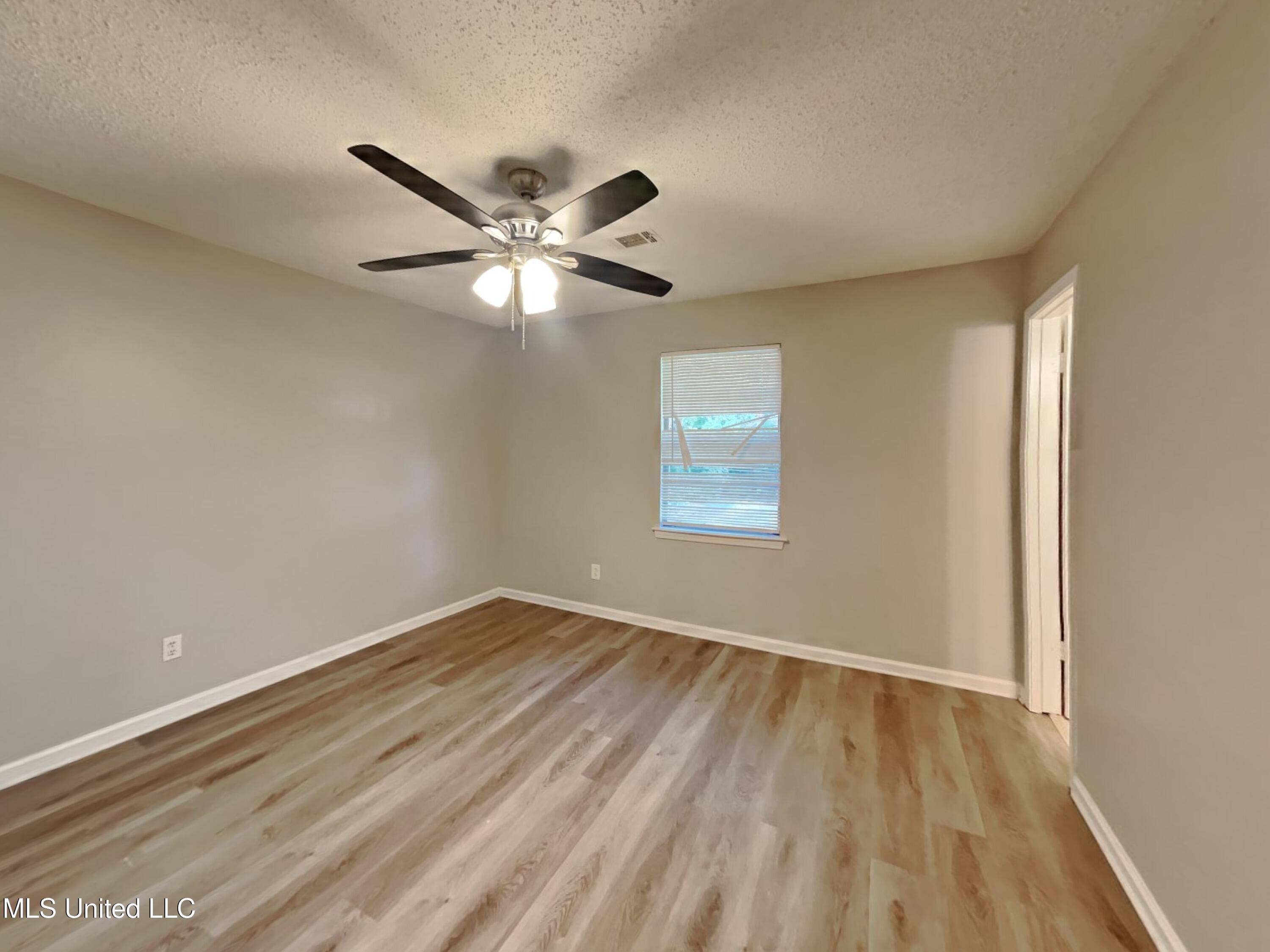 6525 Yorkshire Road, Horn Lake, Mississippi image 6