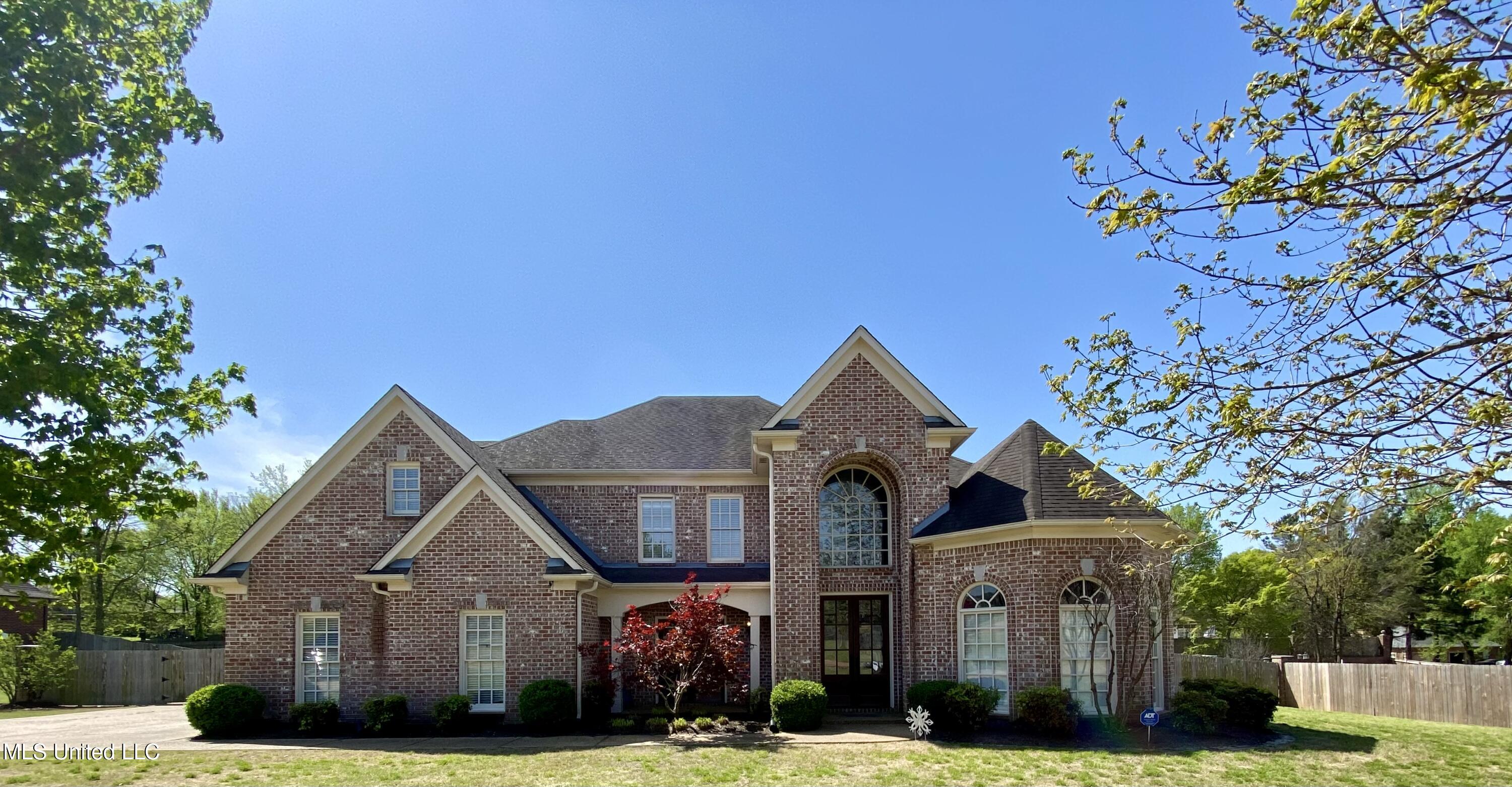 8339 Whites Crossing Crossing, Olive Branch, Mississippi image 1