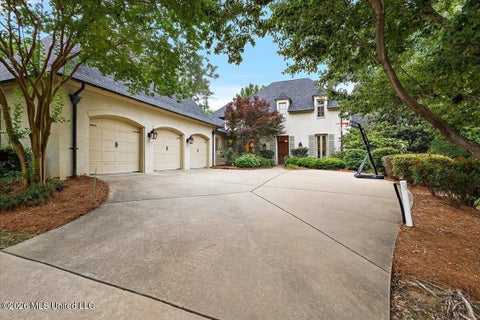 Homes For Sale - 140 Fenwick Circle<br/> Madison, MS 39110