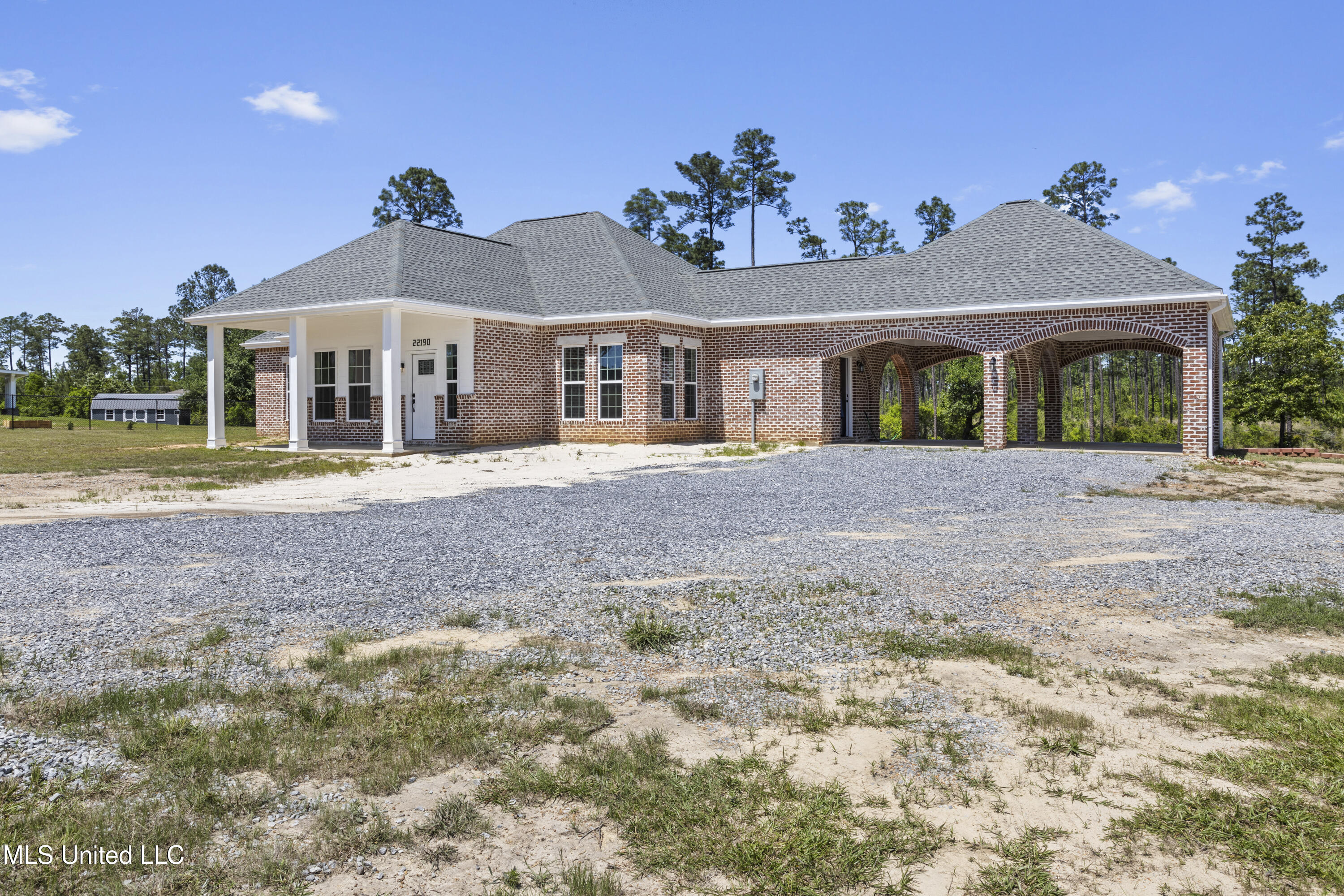 22190 Rd 357, Kiln, Mississippi image 2