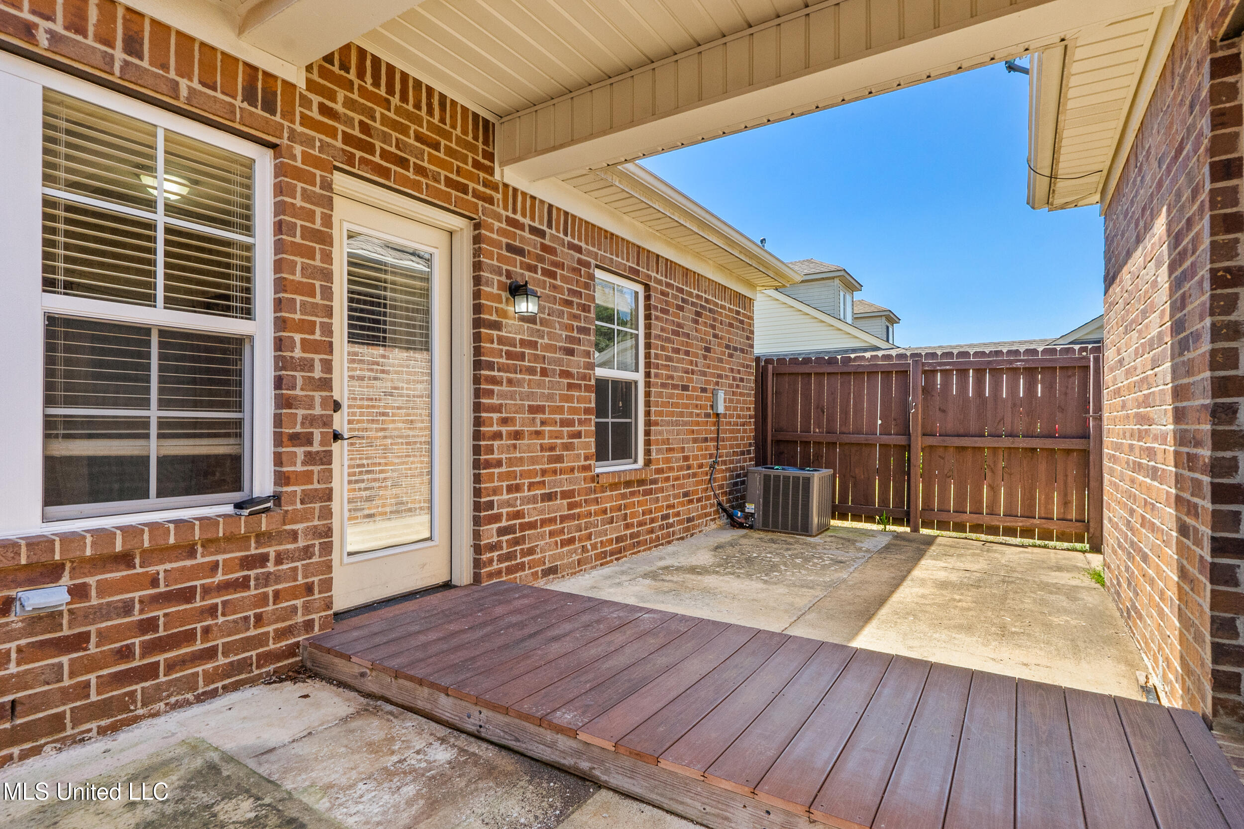 3211 Jade Lane, Southaven, Mississippi image 6