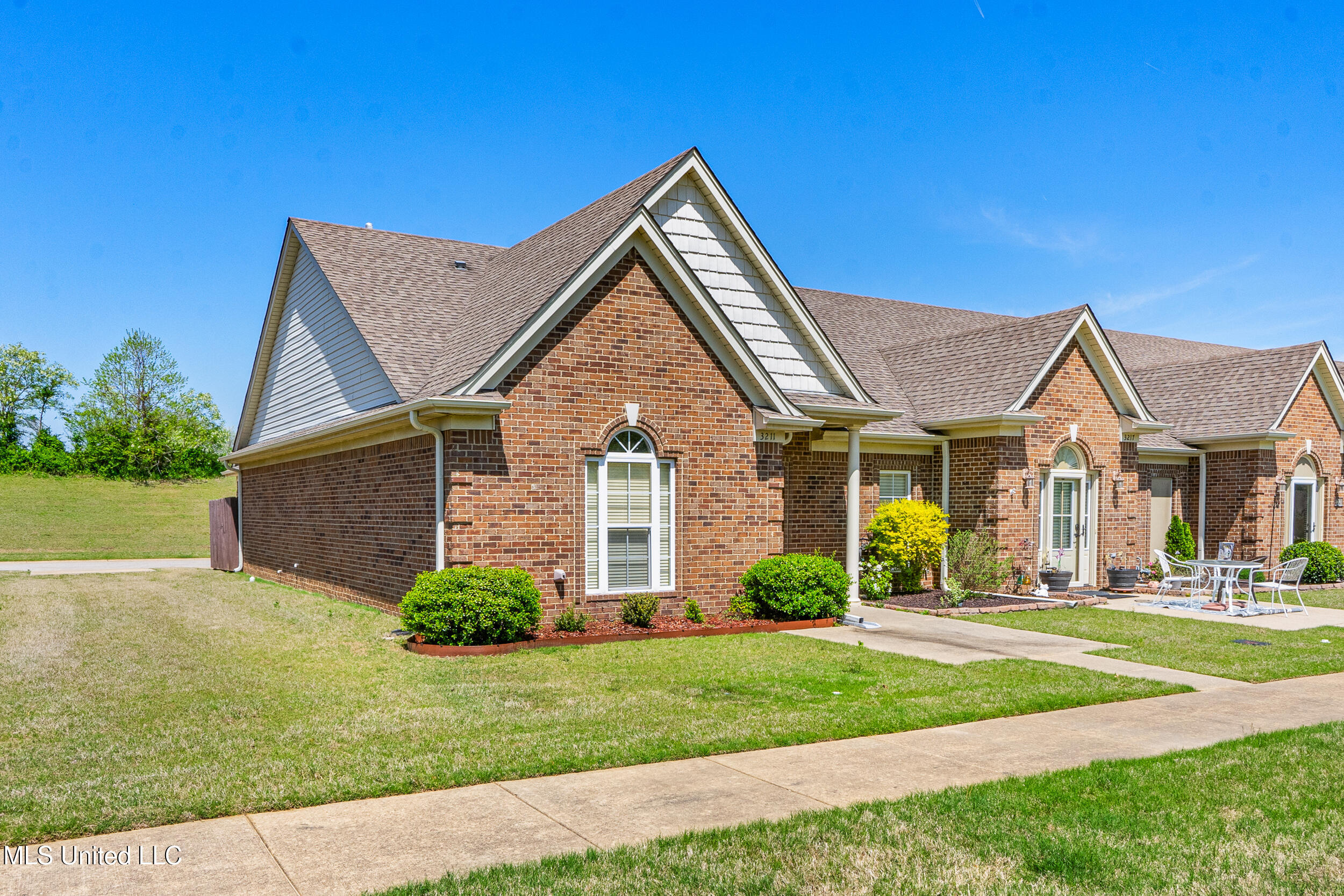 3211 Jade Lane, Southaven, Mississippi image 3