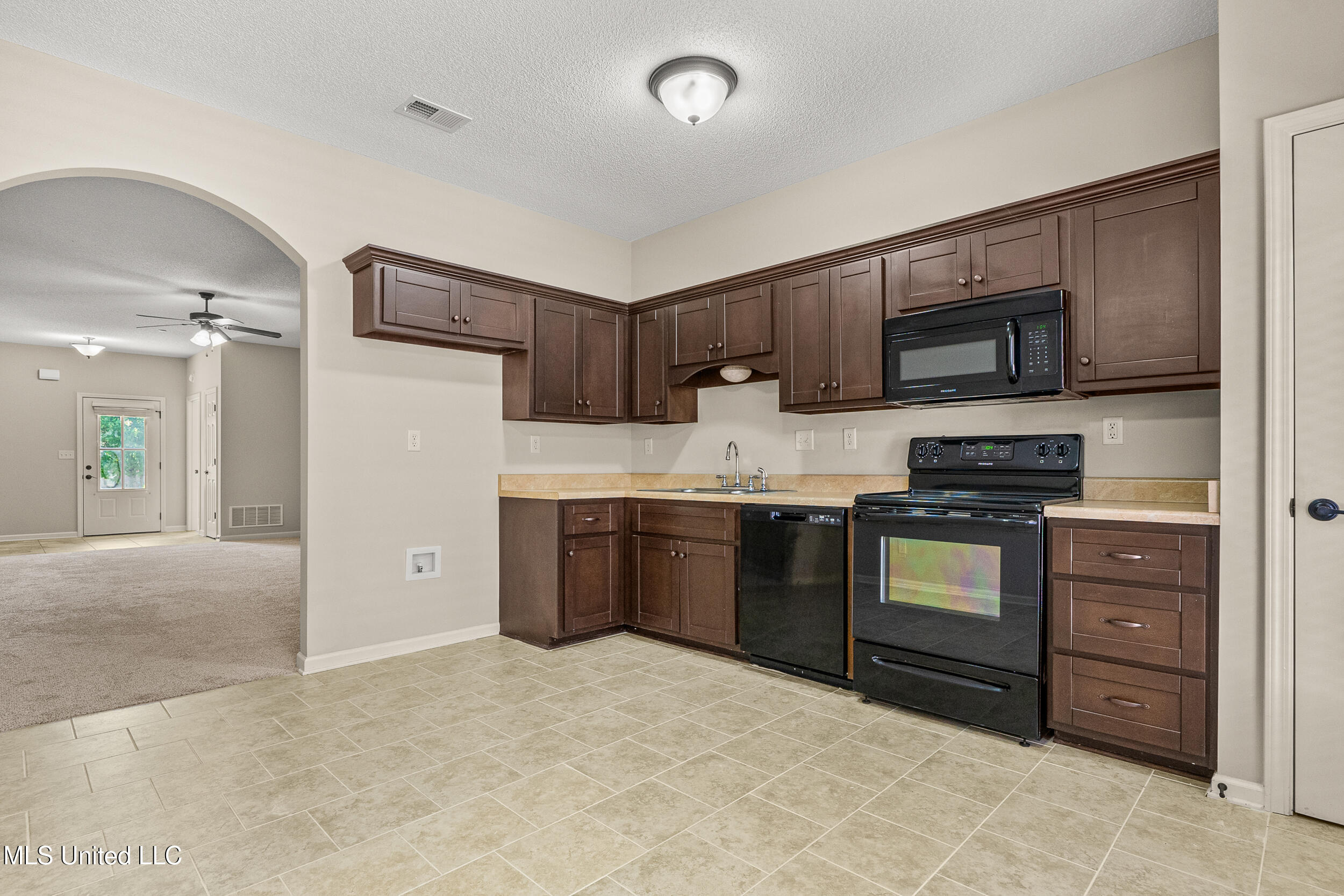 3211 Jade Lane, Southaven, Mississippi image 10
