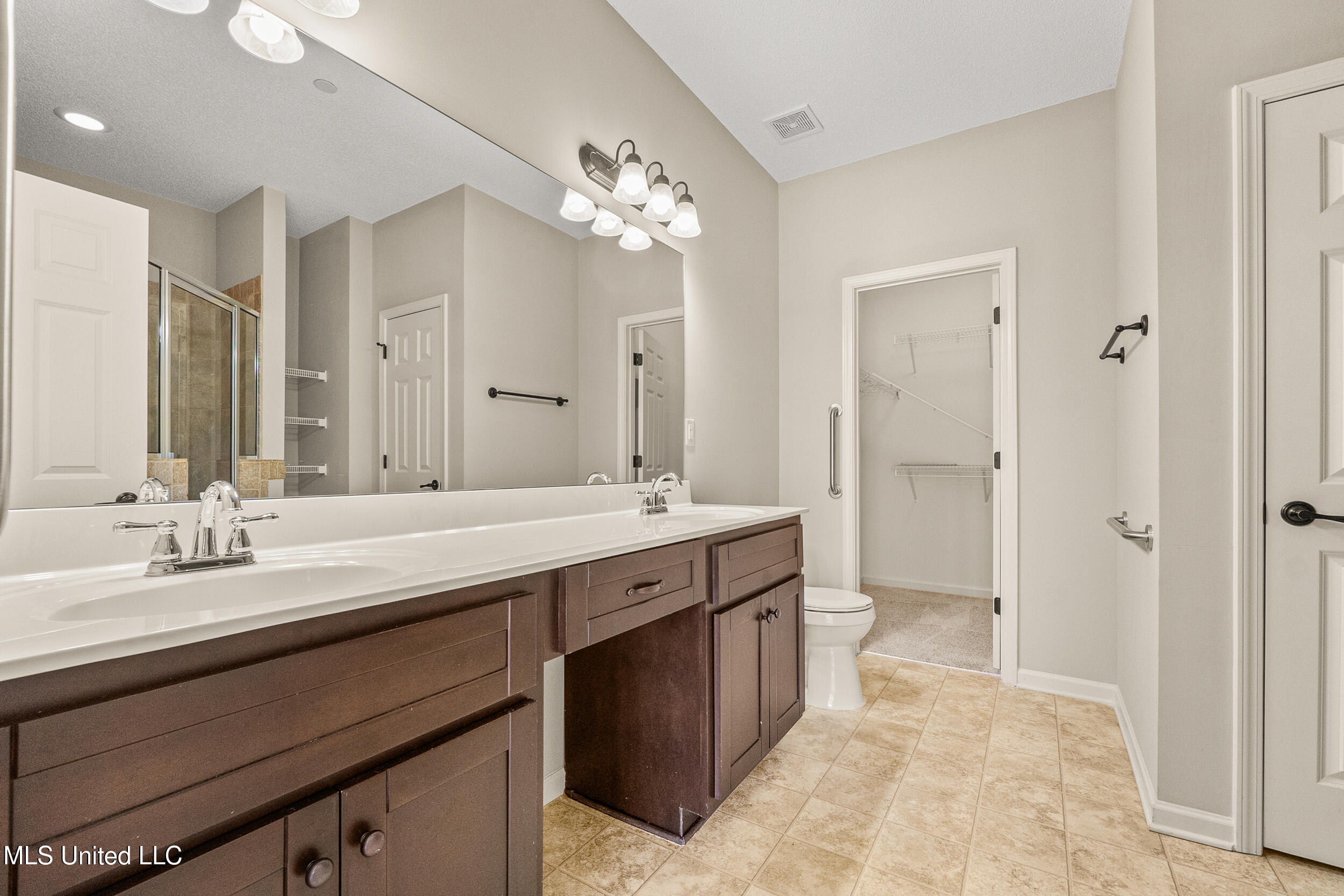 3211 Jade Lane, Southaven, Mississippi image 14