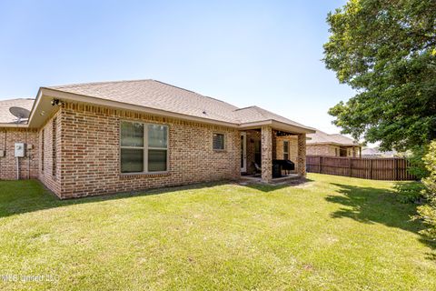 Single Family Residence in Ocean Springs MS 1020 Pelican Cove 52.jpg