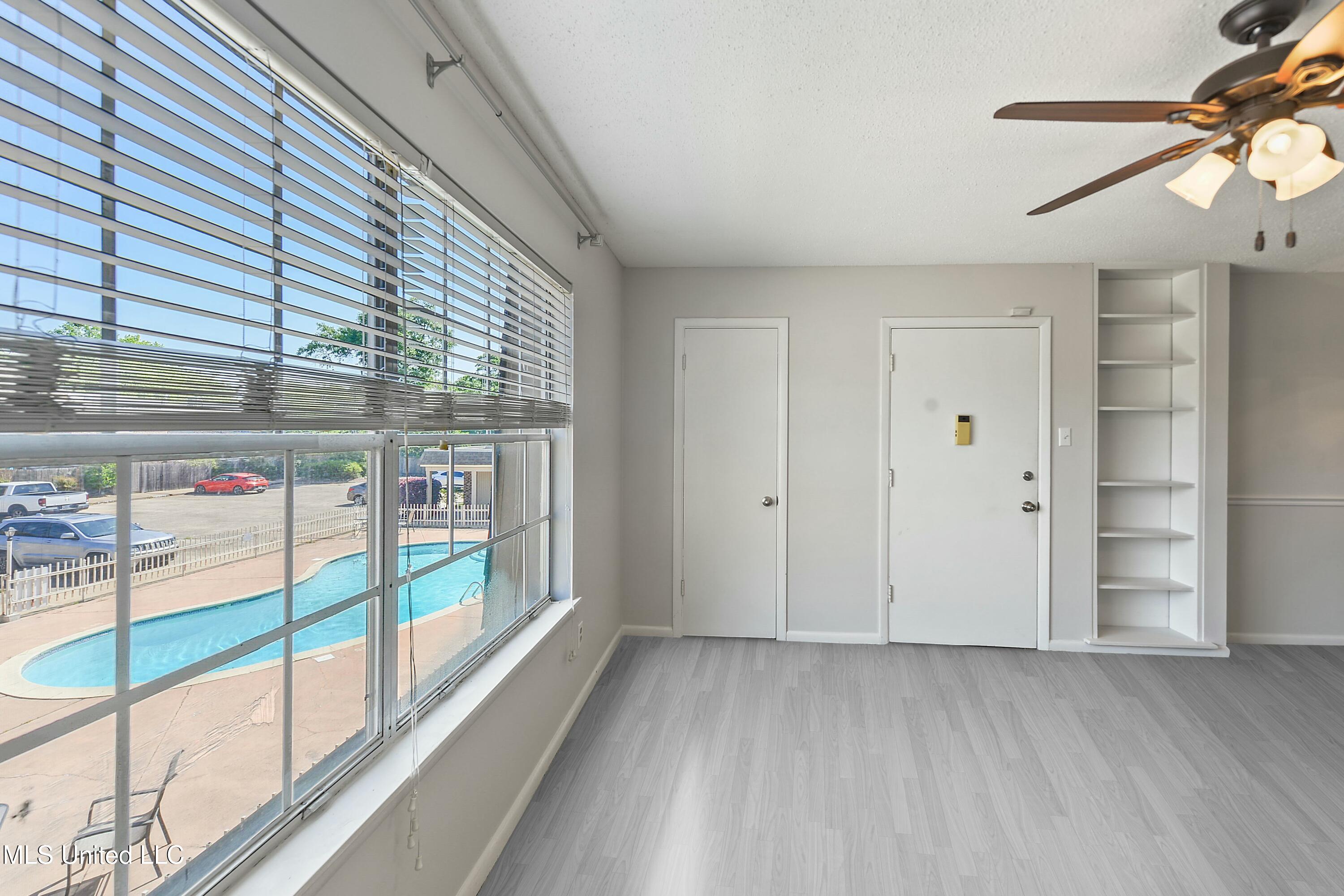 413 Kahler Street #22, Gulfport, Mississippi image 4