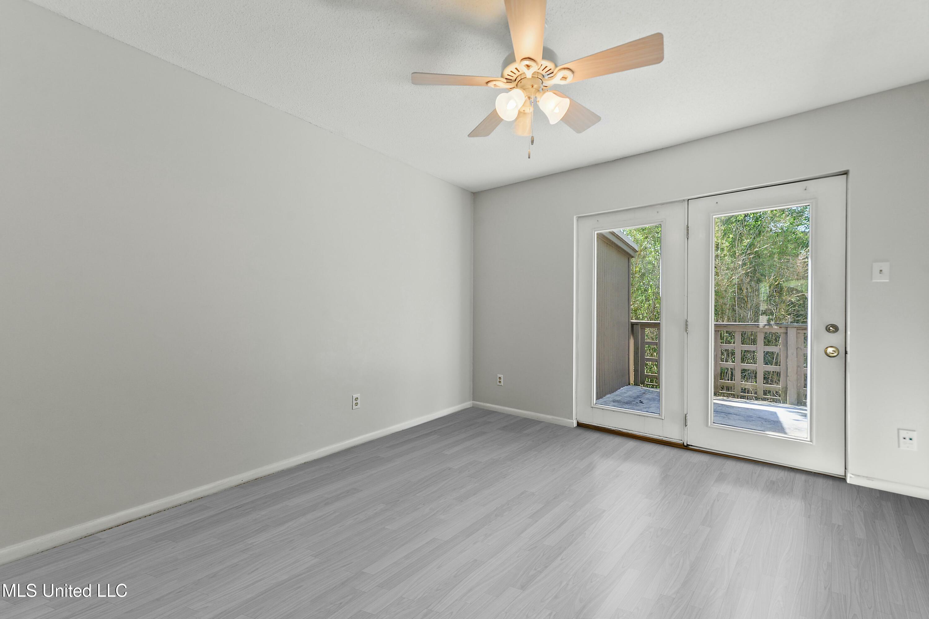 413 Kahler Street #22, Gulfport, Mississippi image 8