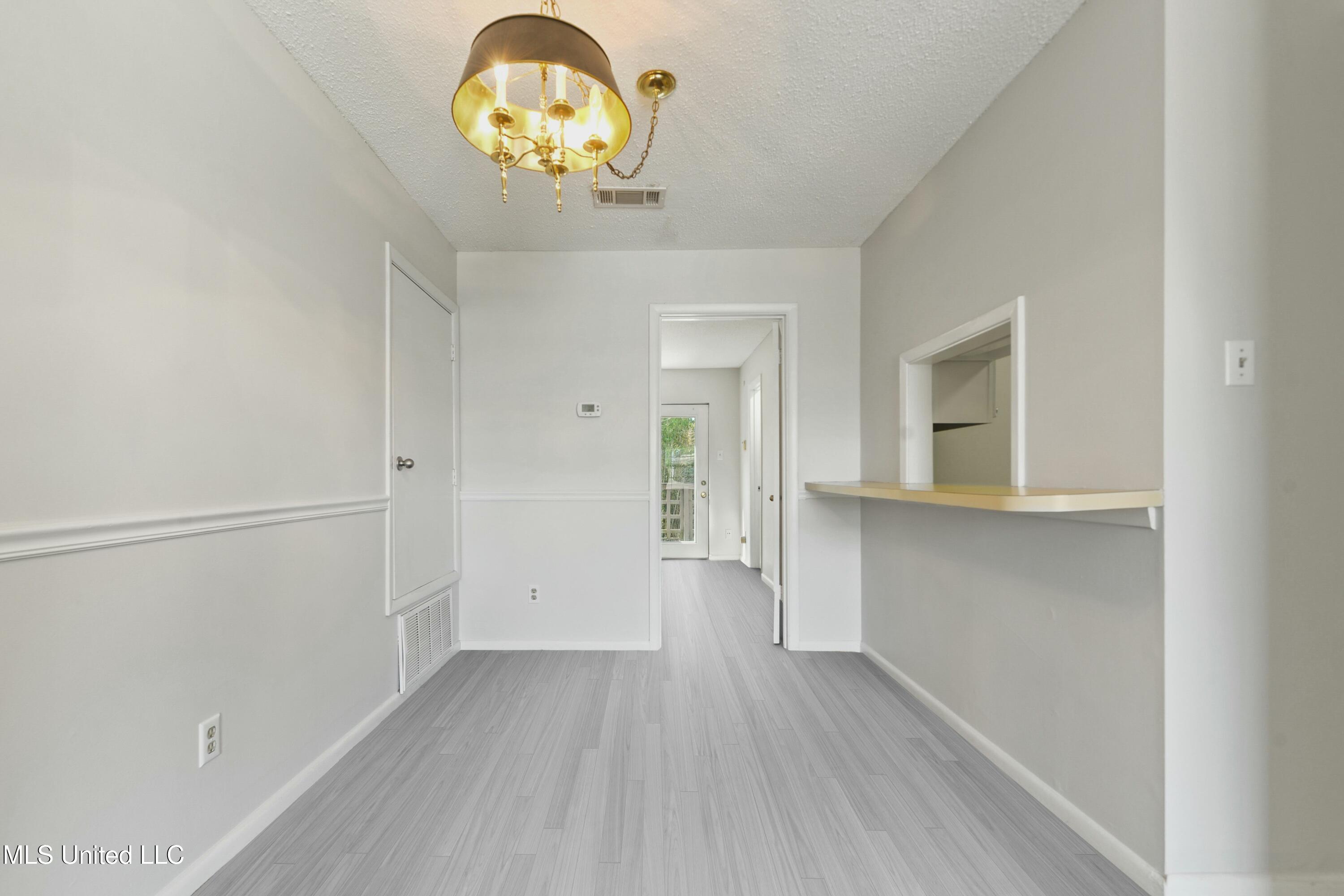 413 Kahler Street #22, Gulfport, Mississippi image 6
