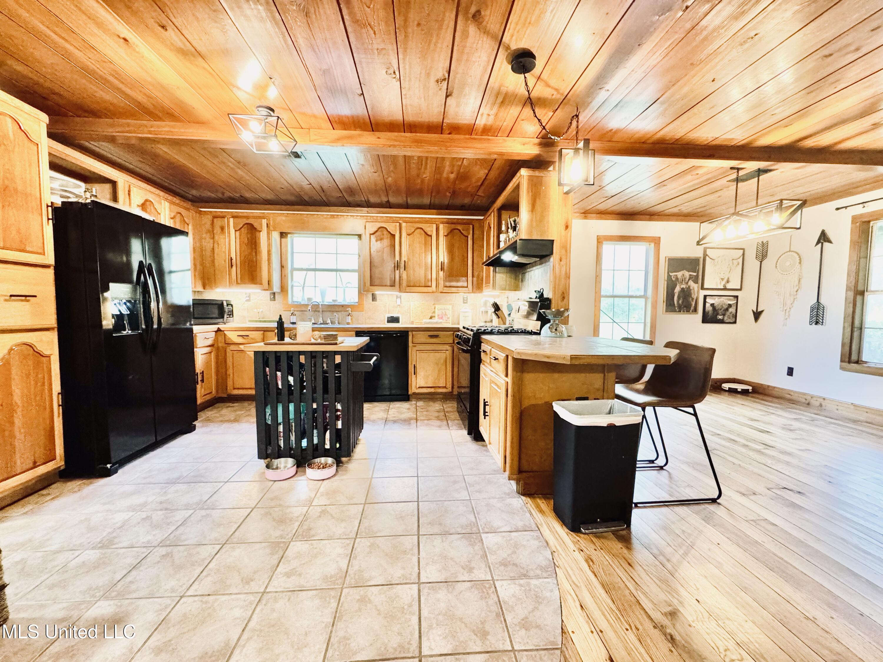 1328 Highway 80, Morton, Mississippi image 18
