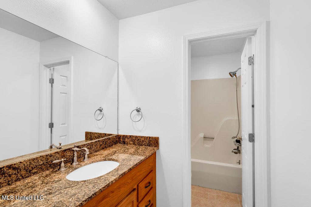 226 Boggs Circle, Long Beach, Mississippi image 24