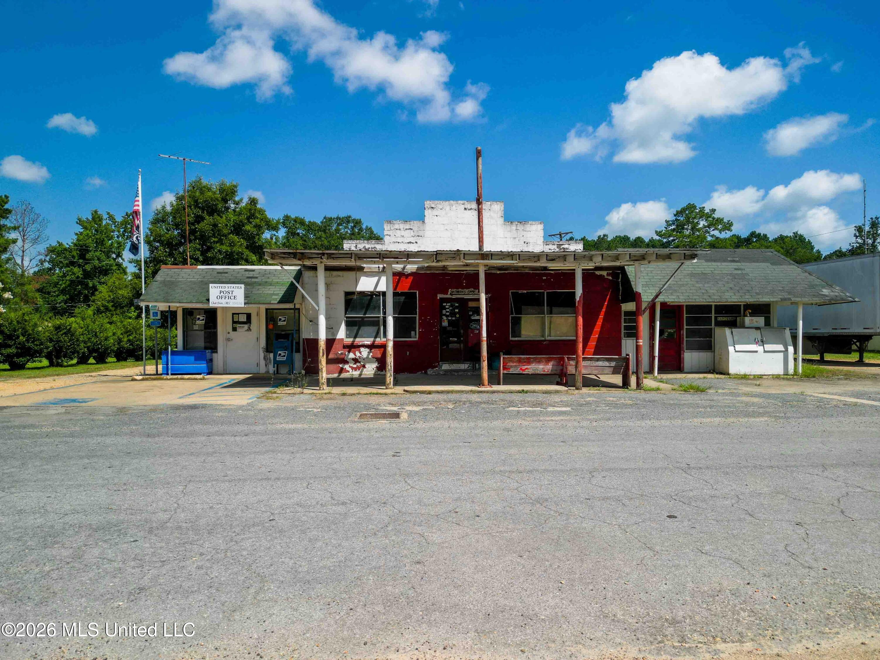 Photo 1 of 25 — 364 Third Avenue, Oak Vale, MS 39656