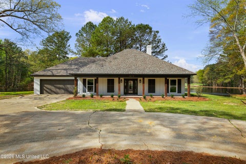 Homes For Sale - 3079 Shiloh Road<br/> Pelahatchie, MS 39145
