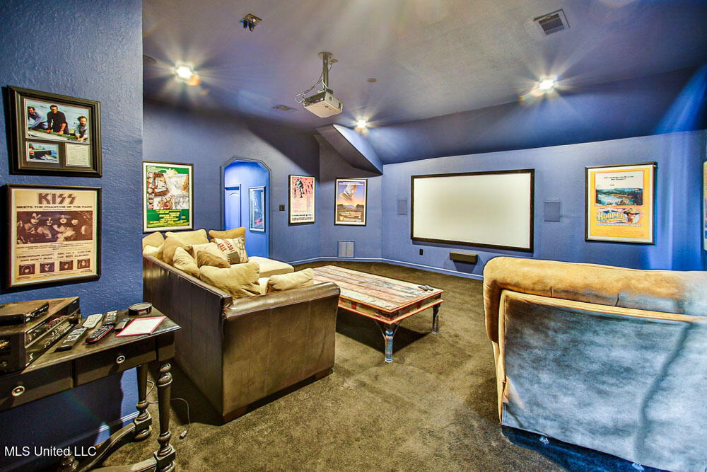 Nesbit, Mississippi 38651, United States, 5 Bedrooms Bedrooms, ,3 BathroomsBathrooms,Residential,Active,147804