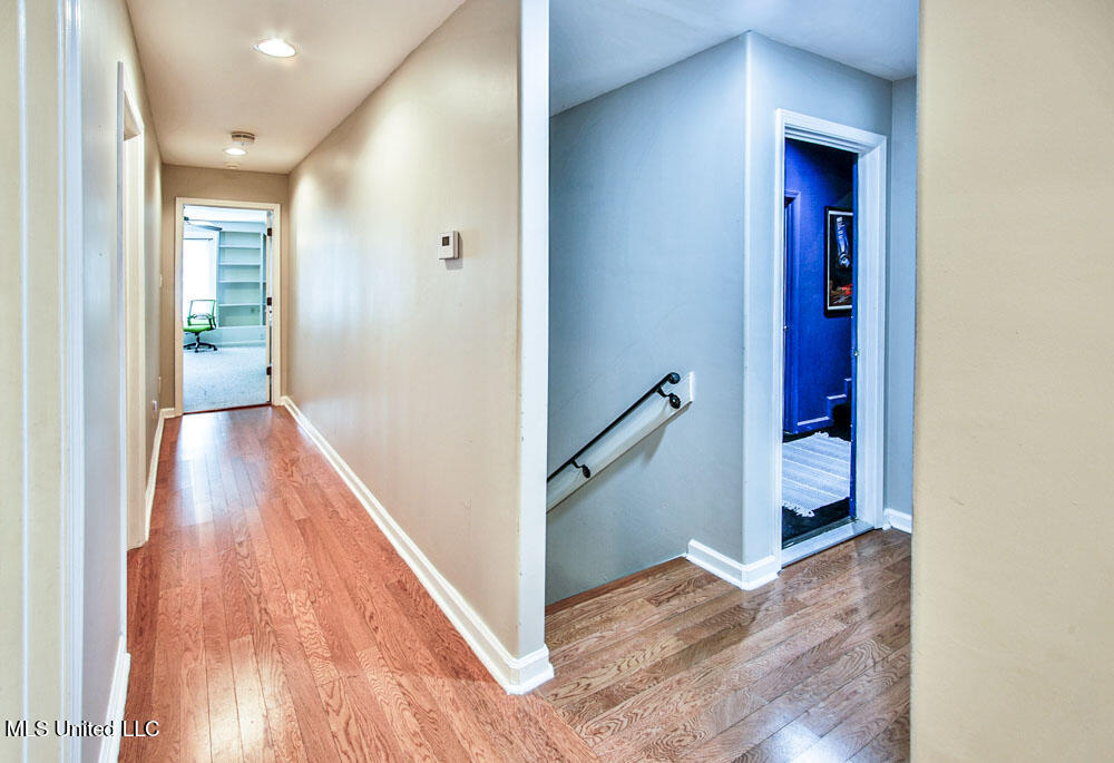 Nesbit, Mississippi 38651, United States, 5 Bedrooms Bedrooms, ,3 BathroomsBathrooms,Residential,Active,147804