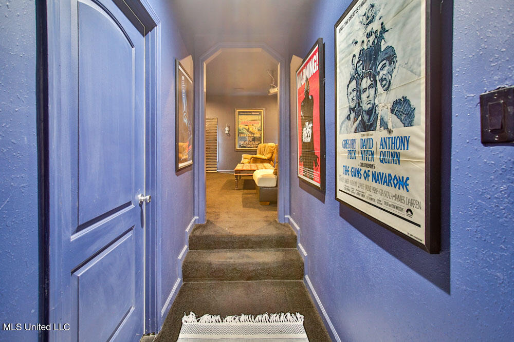 Nesbit, Mississippi 38651, United States, 5 Bedrooms Bedrooms, ,3 BathroomsBathrooms,Residential,Active,147804