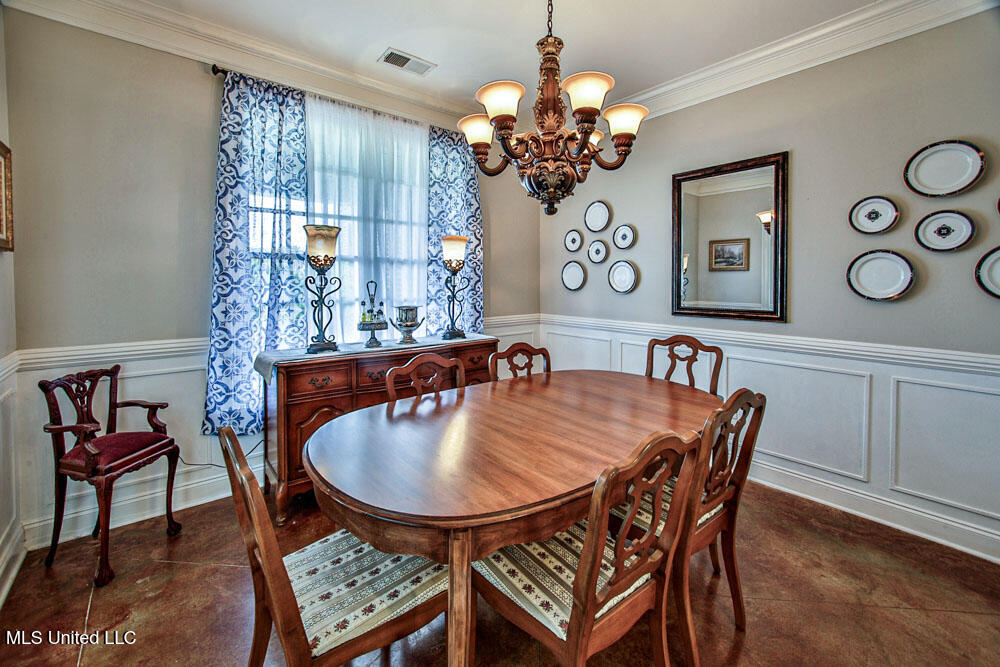 Nesbit, Mississippi 38651, United States, 5 Bedrooms Bedrooms, ,3 BathroomsBathrooms,Residential,Active,147804