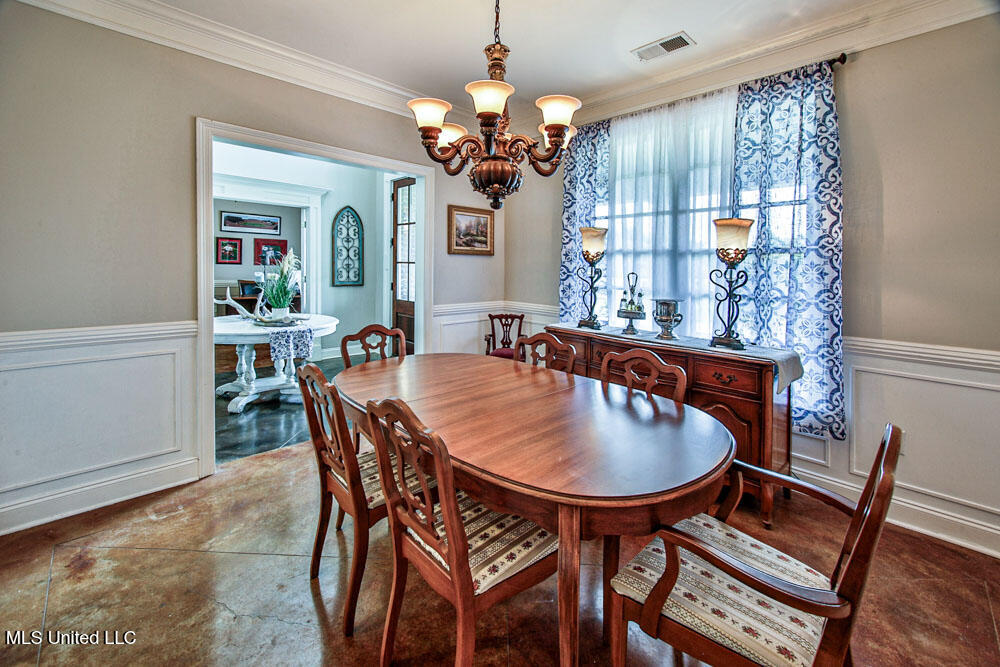 Nesbit, Mississippi 38651, United States, 5 Bedrooms Bedrooms, ,3 BathroomsBathrooms,Residential,Active,147804