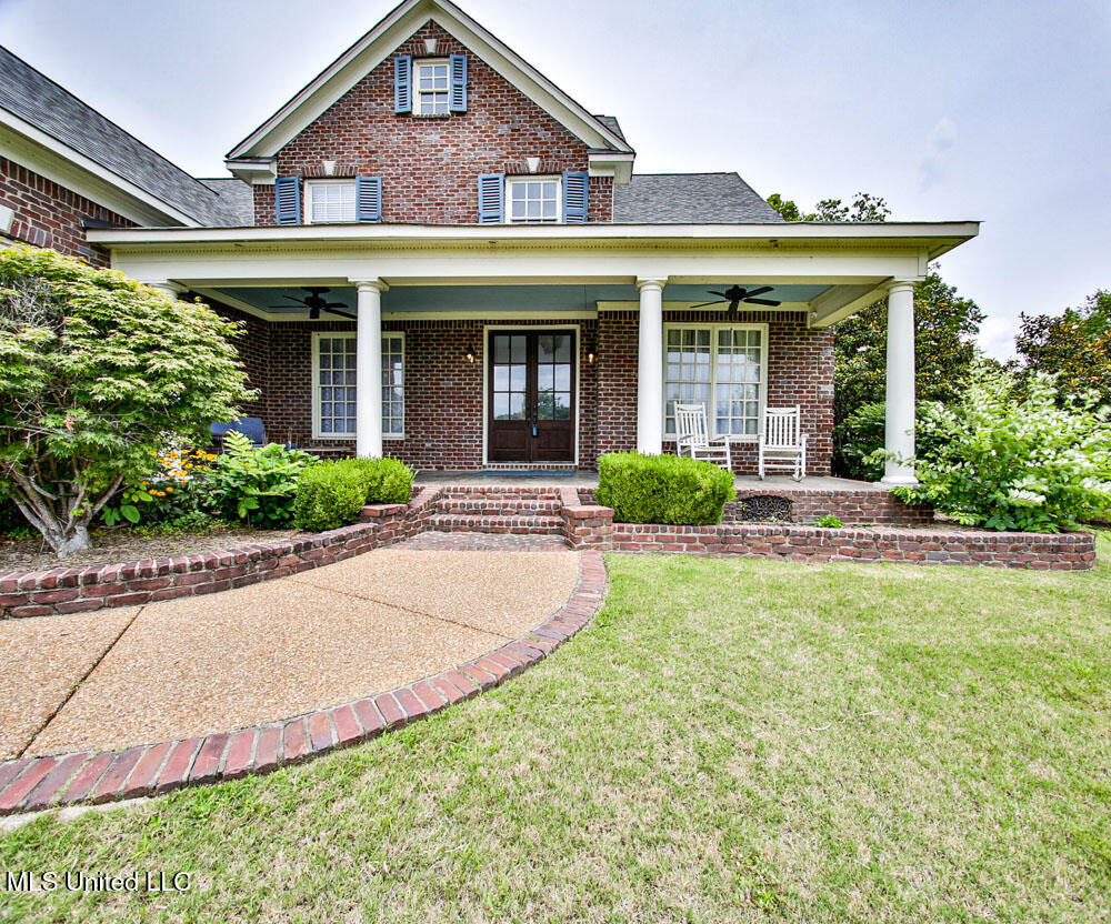 Nesbit, Mississippi 38651, United States, 5 Bedrooms Bedrooms, ,3 BathroomsBathrooms,Residential,Active,147804