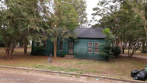 Homes For Sale - 126 Berry Avenue<br/> Tallahatchie County, Webb, MS 38966