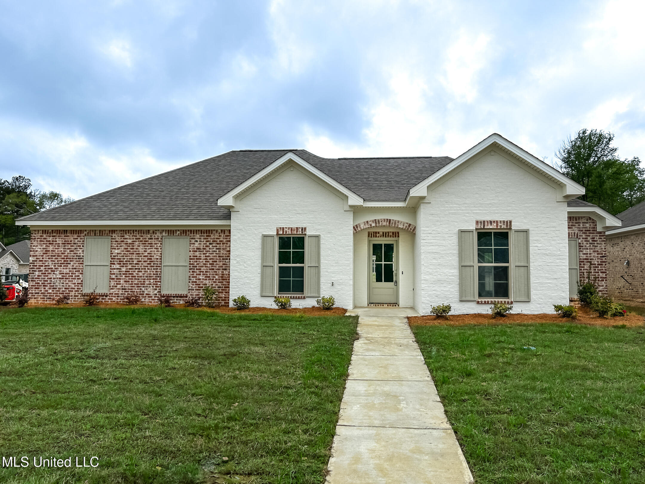 974 Riverside Lane, Pearl, Mississippi image 1