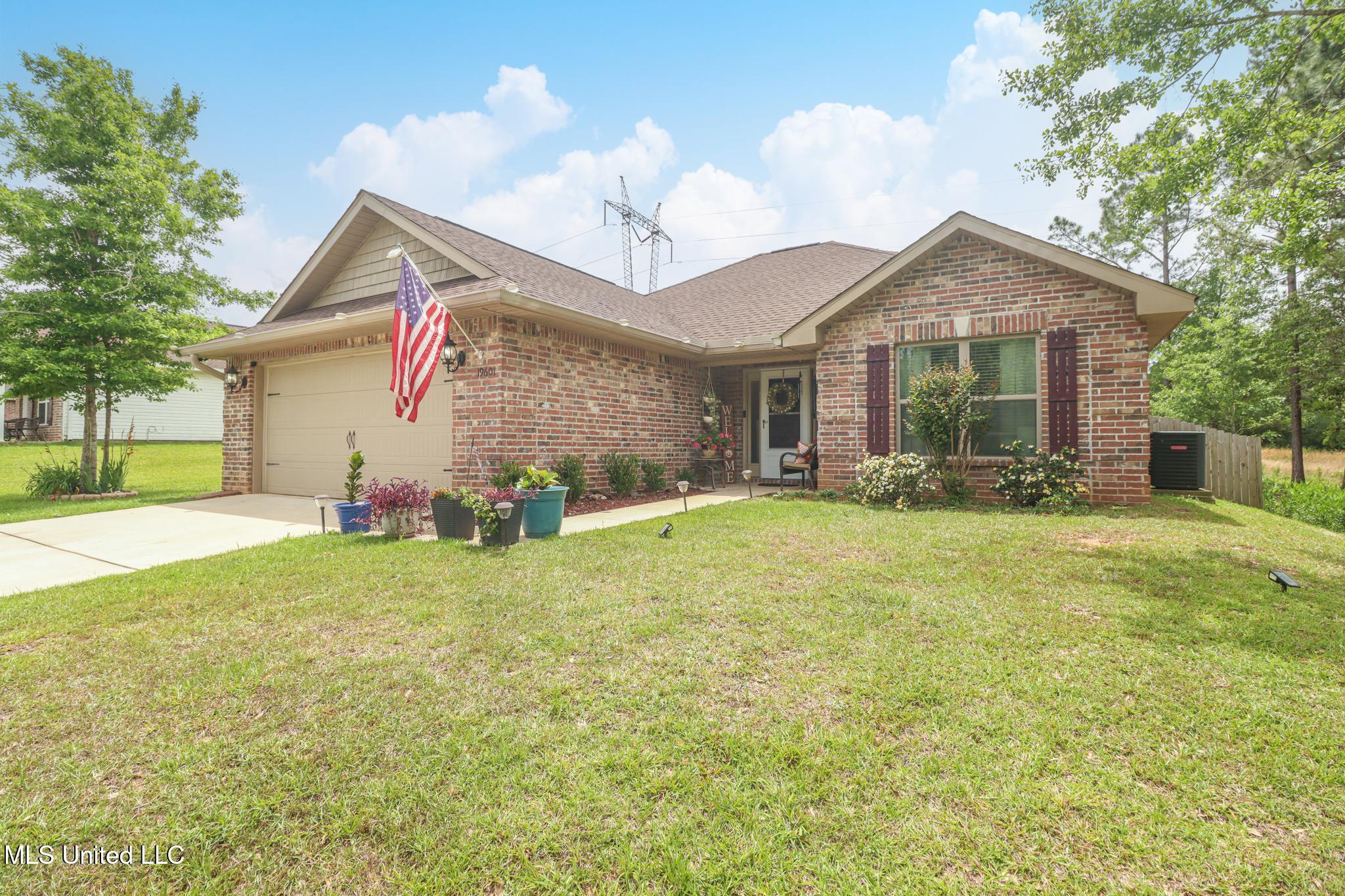 19601 Waltrip Way, Saucier, Mississippi image 1