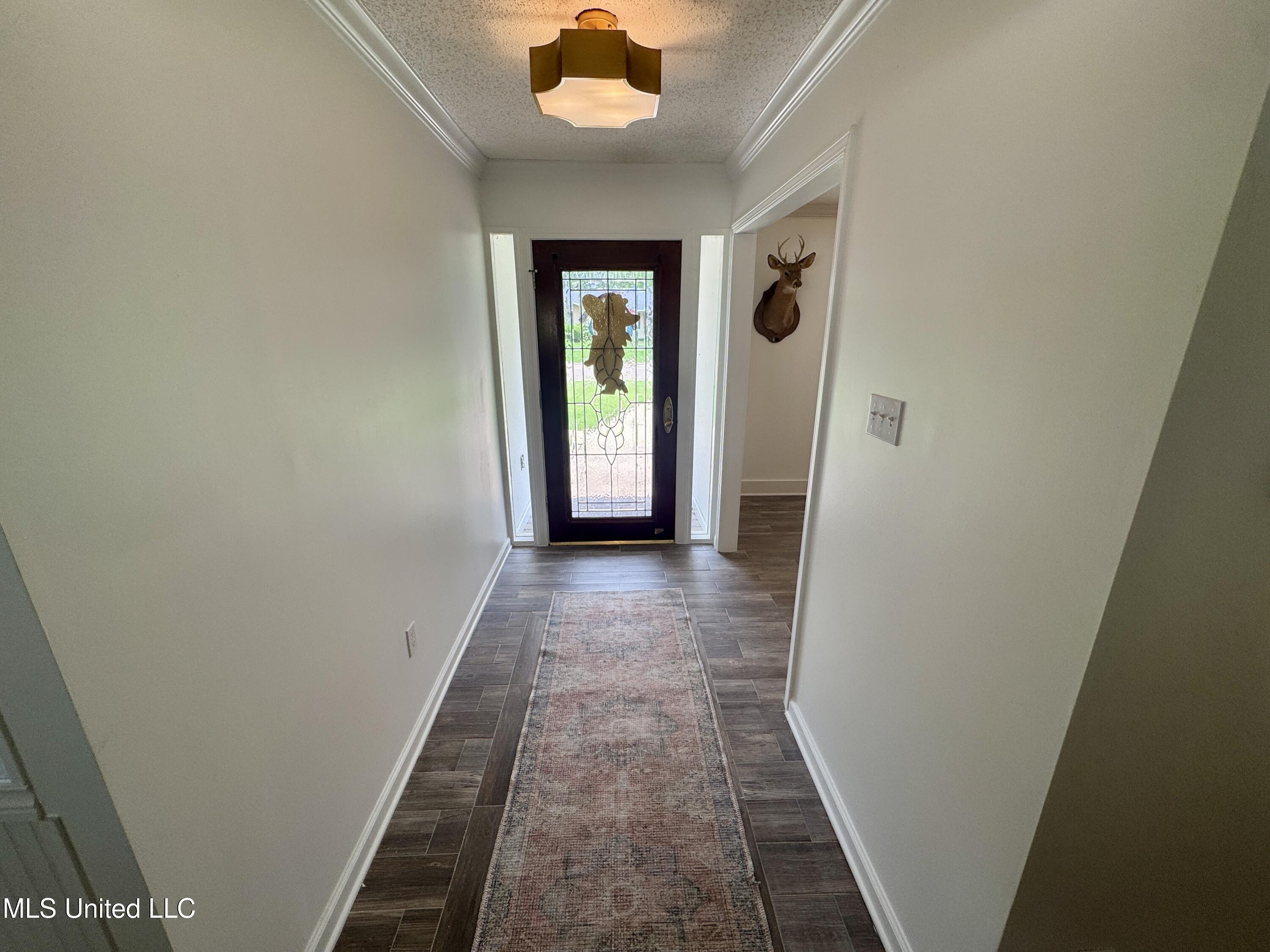 712 Alta Vista Drive, Greenwood, Mississippi image 3