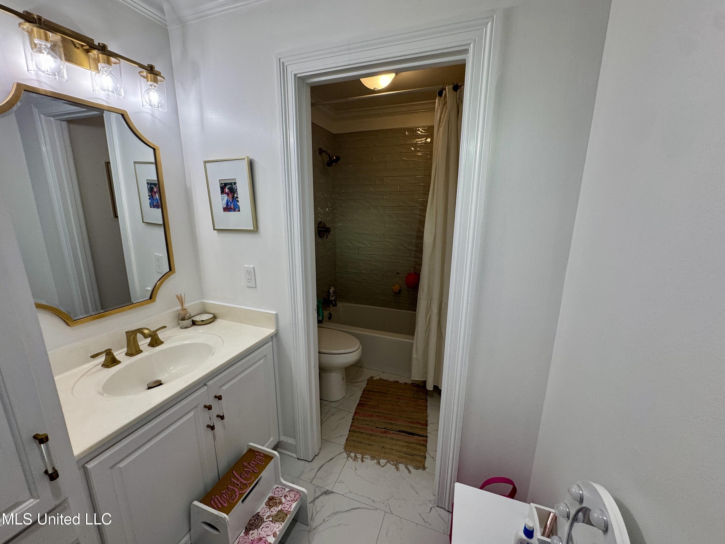 712 Alta Vista Drive, Greenwood, Mississippi image 10