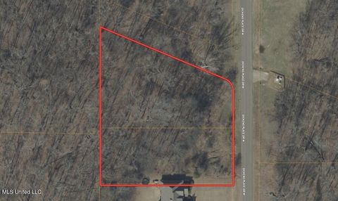 Vacant Land For Sale - 4419 W Dickens Place Drive<br/> Southaven, MS 38671