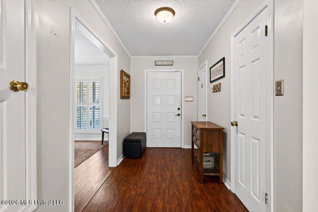 674 Hilo Street - Photo 2