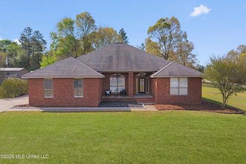Homes For Sale - 6 E Deerwood Drive<br/> Perkinston, MS 39573