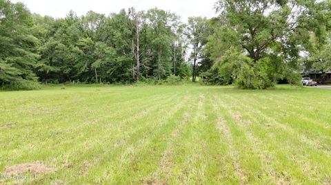 Vacant Land For Sale - 1326 Highway 80<br/> Scott County, Morton, MS 39117