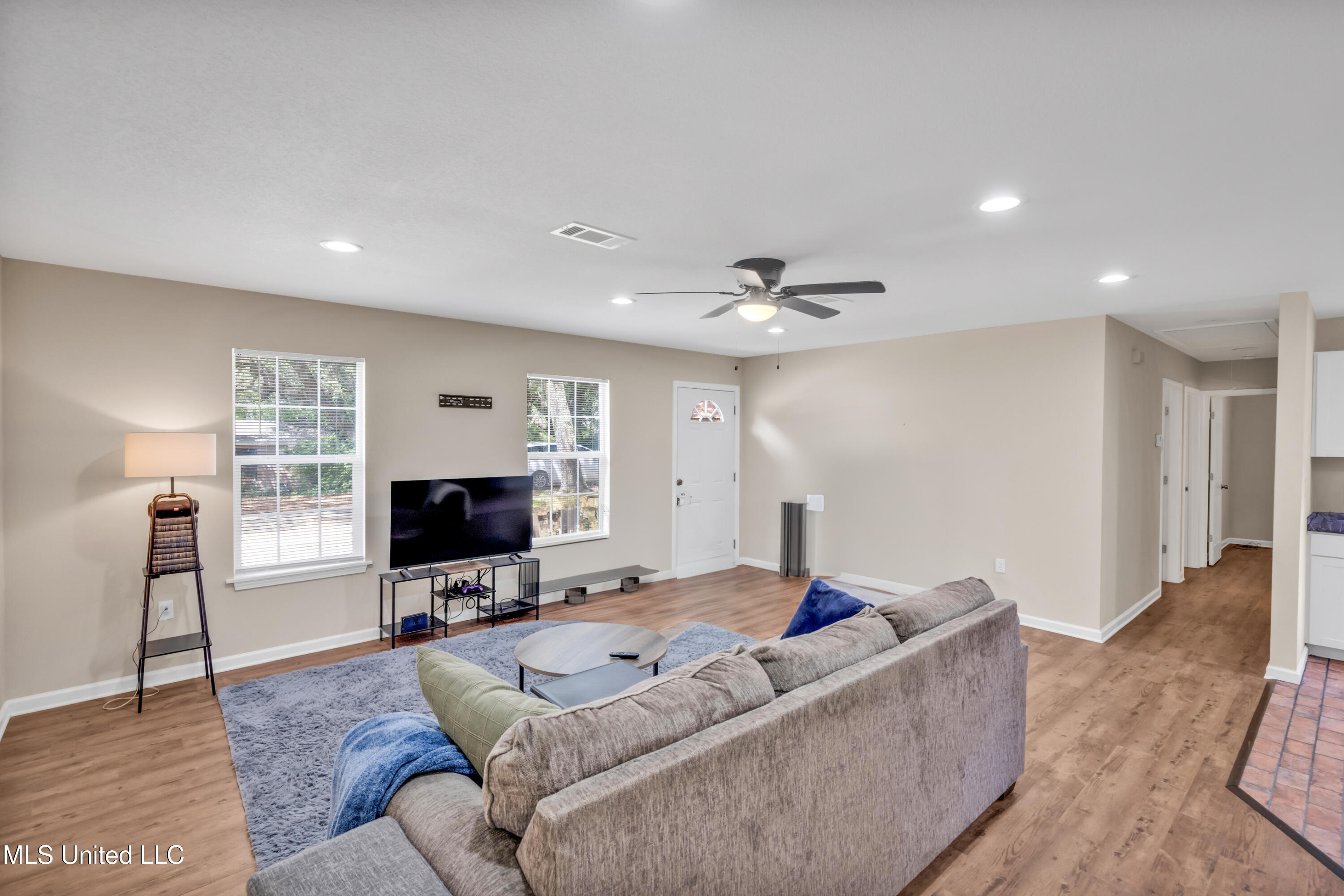 101 30th Street, Gulfport, Mississippi image 6
