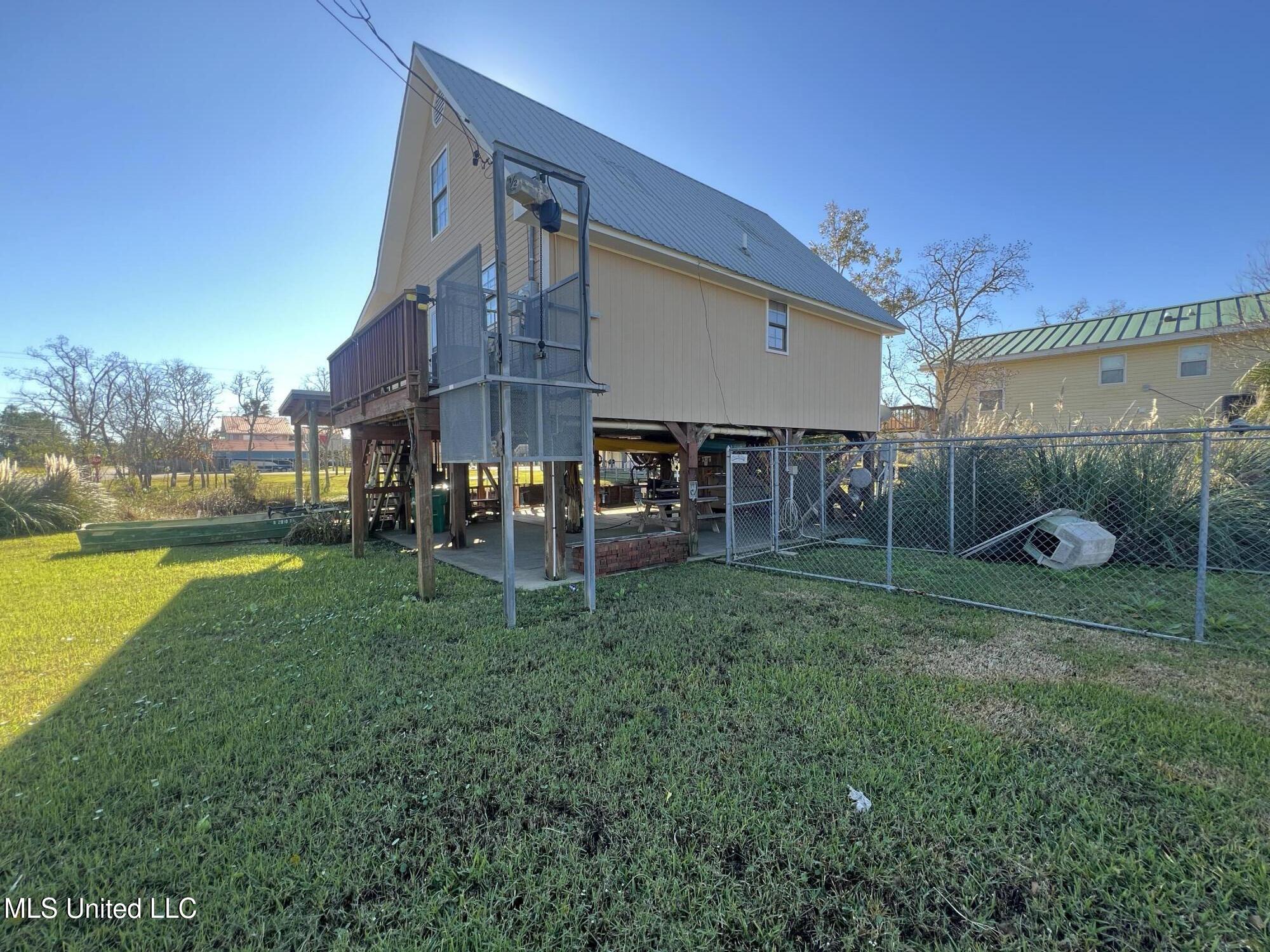 5107 Gulf Street, Bay Saint Louis, Mississippi image 4