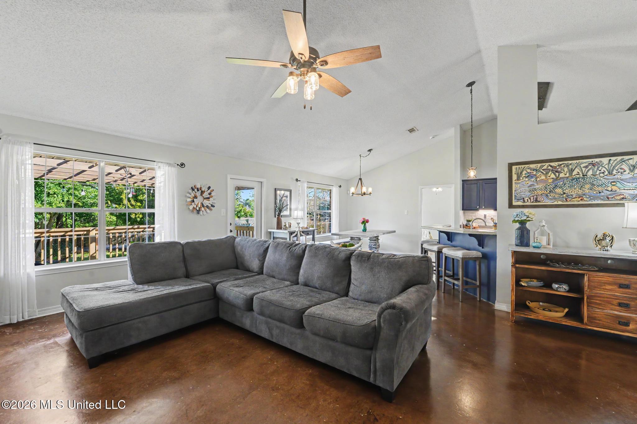 3413 Hermitage Court