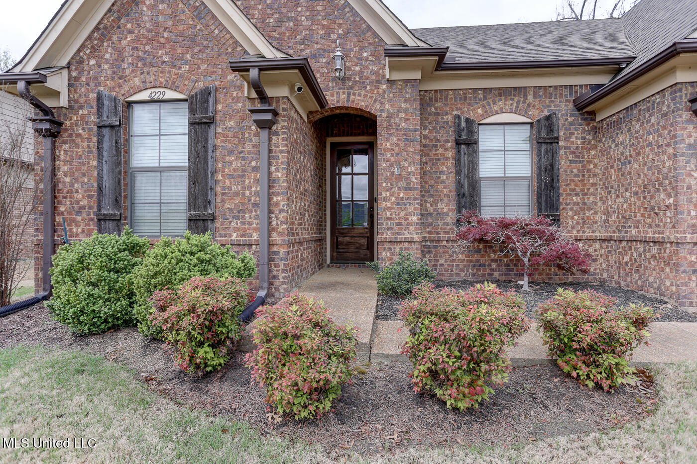 4229 Ridgemont Road, Olive Branch, Mississippi image 2