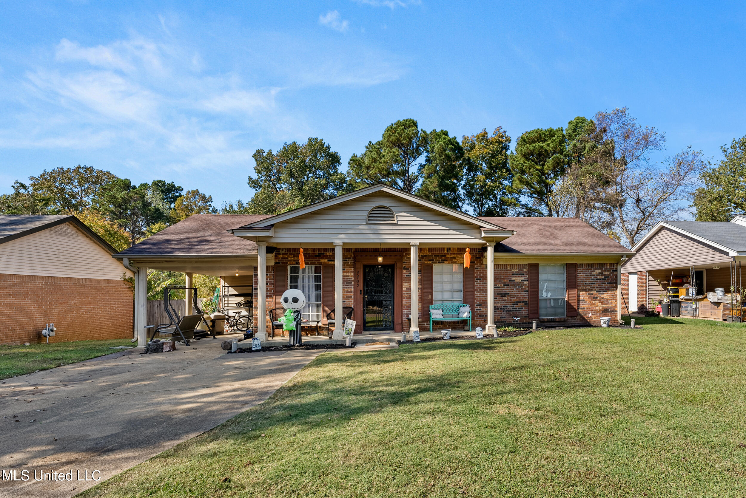 7705 Charleston Drive, Southaven, Mississippi image 2