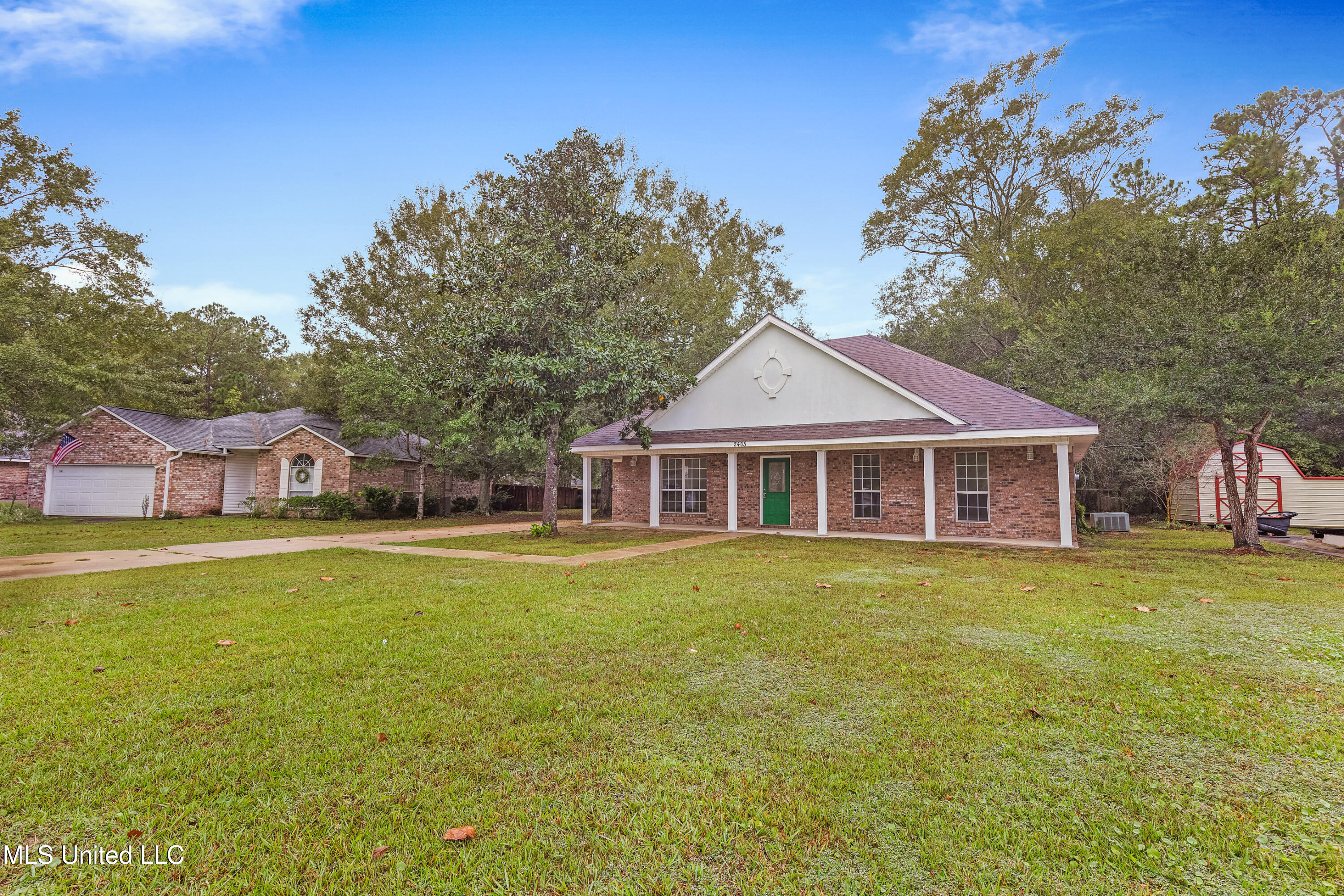 2405 Highland Drive, Gautier, Mississippi image 2