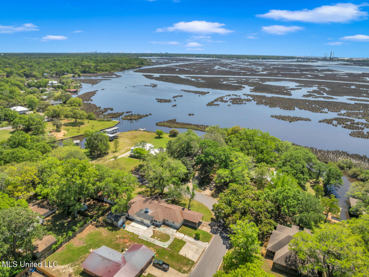 2723 Briarwood Circle, Moss Point, Mississippi image 46