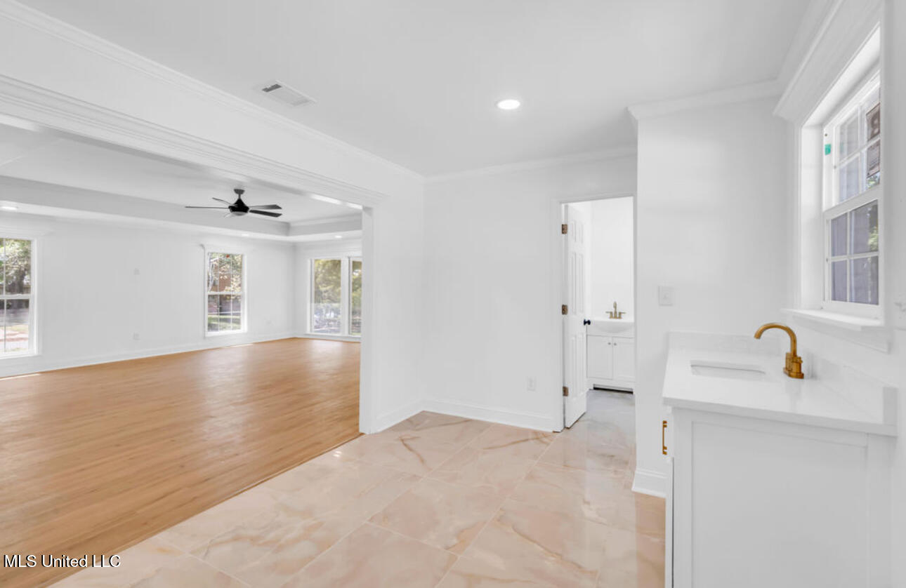2723 Briarwood Circle, Moss Point, Mississippi image 19