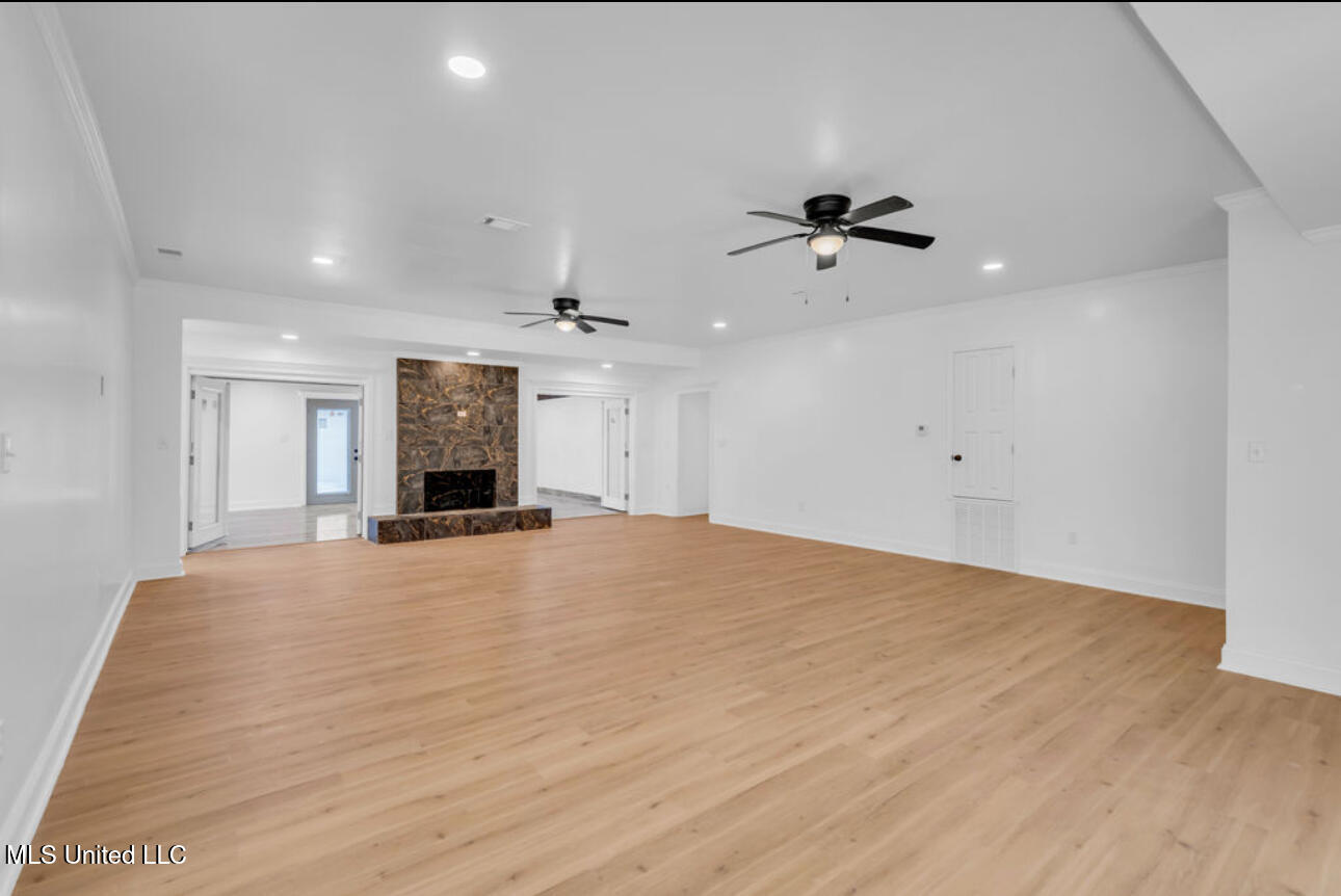 2723 Briarwood Circle, Moss Point, Mississippi image 23