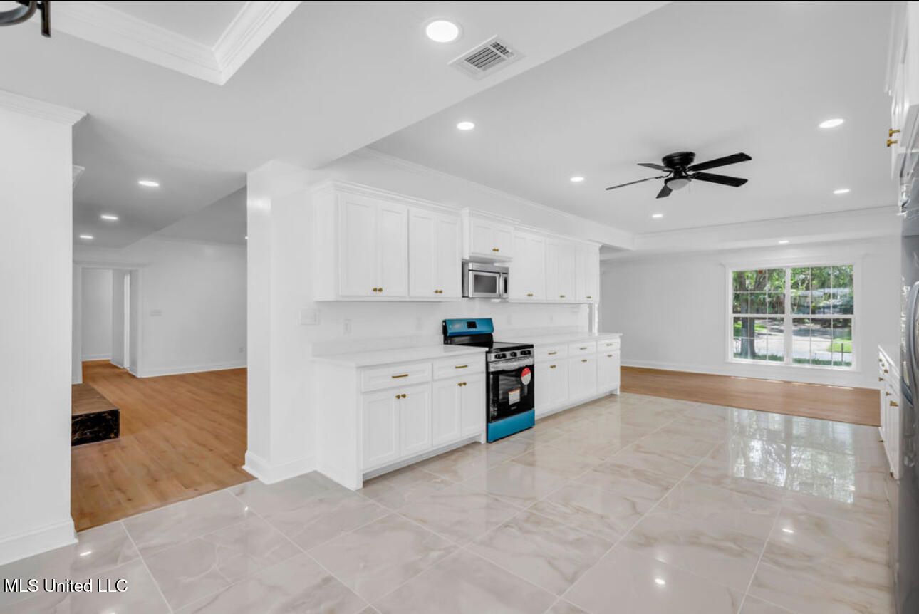 2723 Briarwood Circle, Moss Point, Mississippi image 11