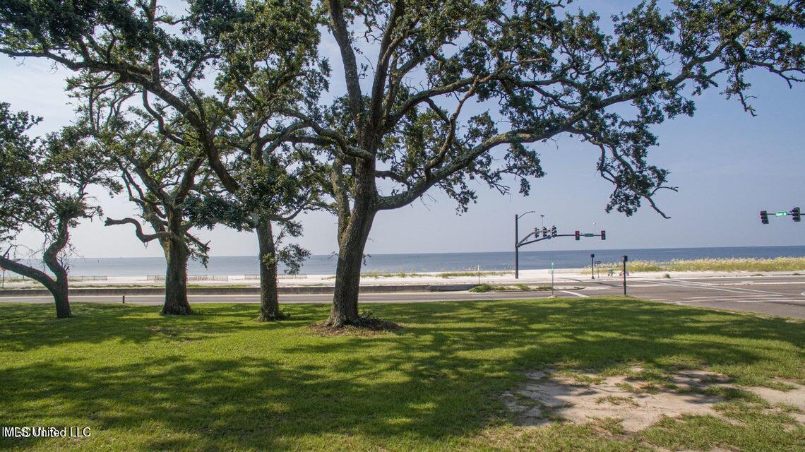 534 E Beach Boulevard, Gulfport, Mississippi image 12