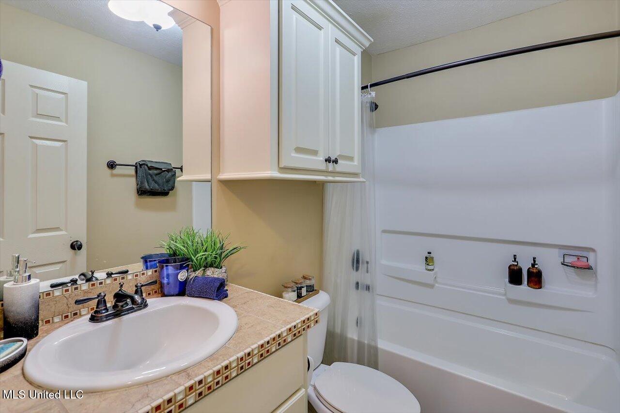 100 Britton Circle, Flowood, Mississippi image 25