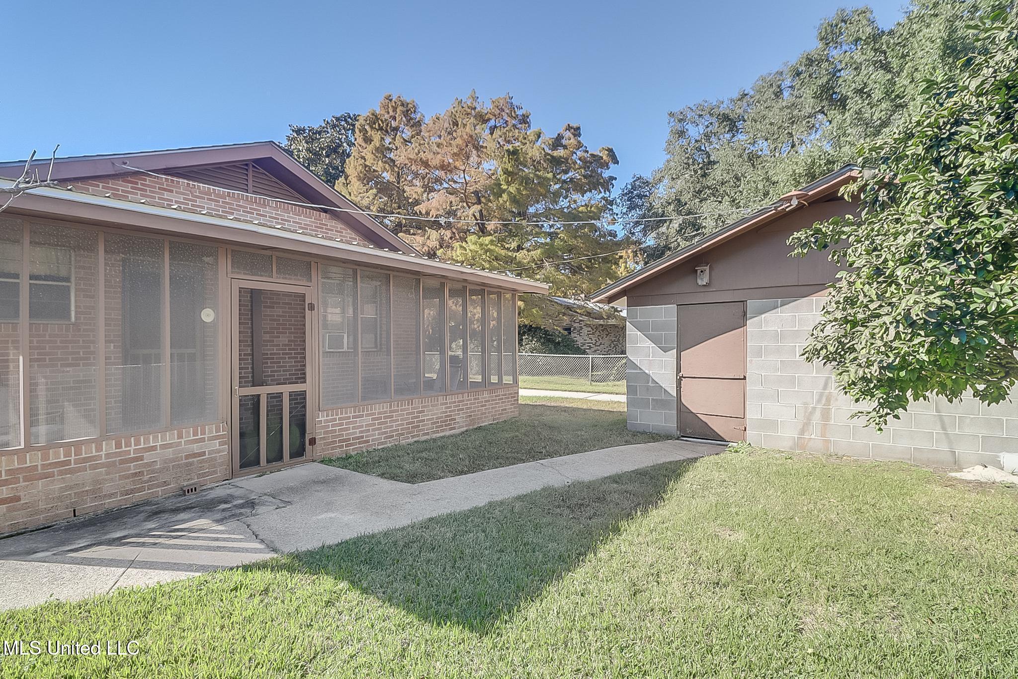 417 Saint John Street, Bay Saint Louis, Mississippi image 20