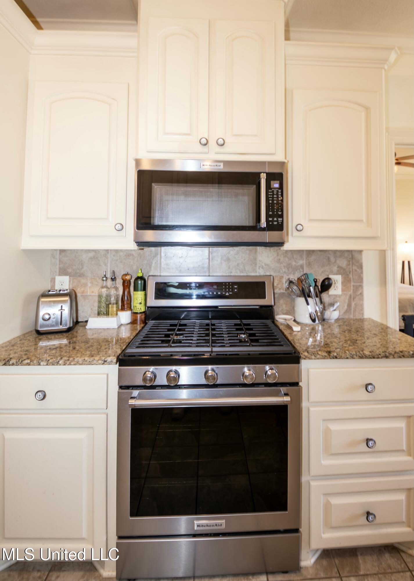 214 Stonebridge Boulevard, Brandon, Mississippi image 16