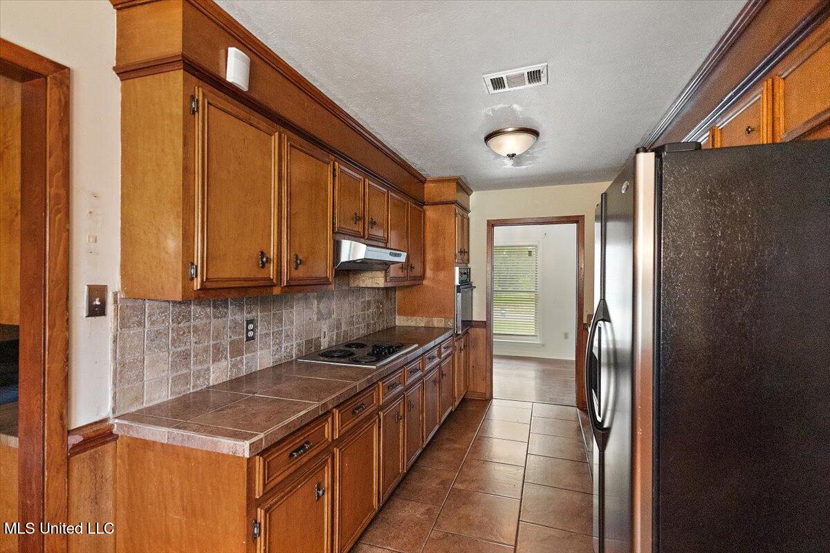 101 Lake Of Pines Drive, Jackson, Mississippi image 11