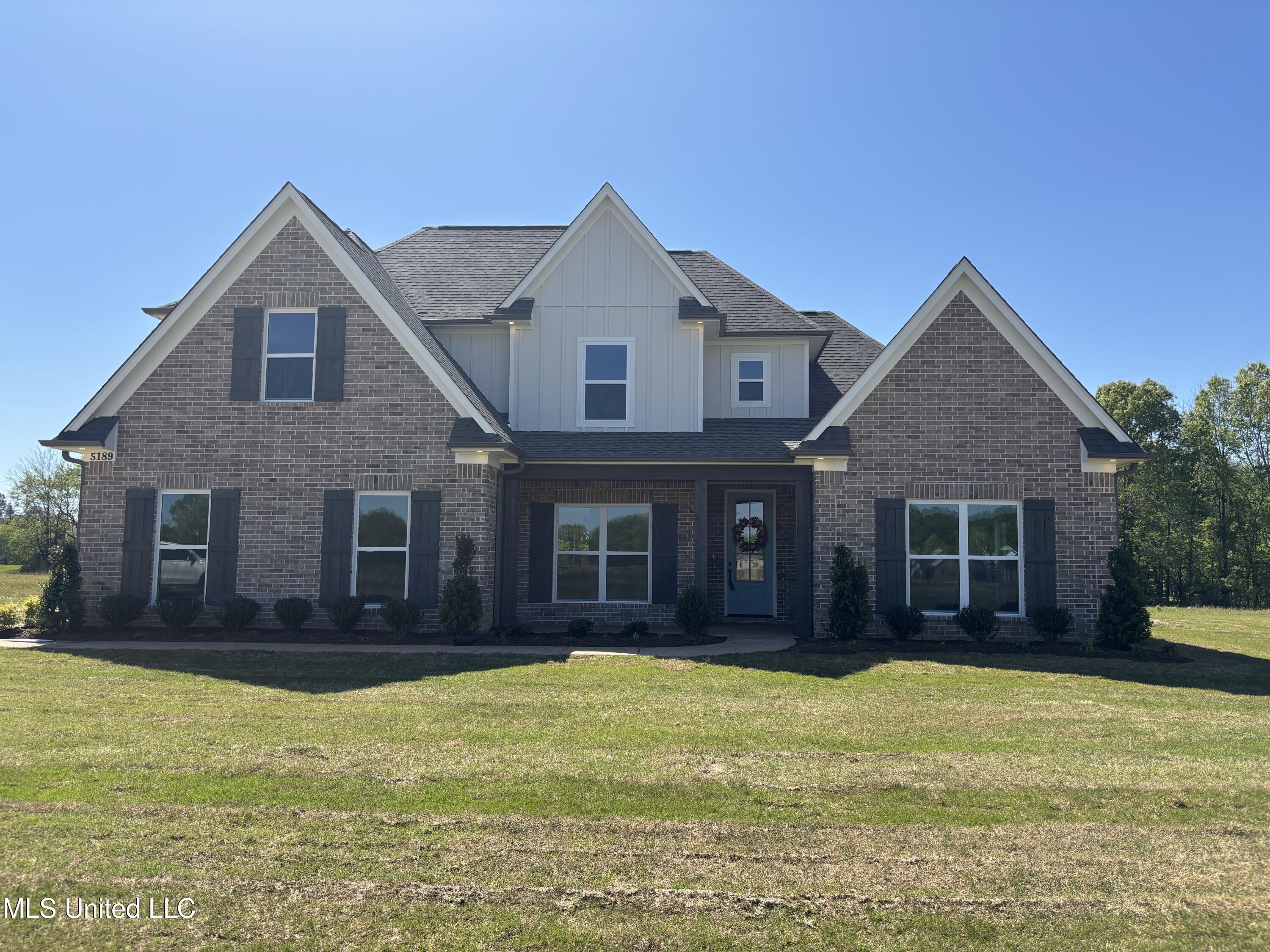 5189 Crick Lane, Hernando, Mississippi image 1