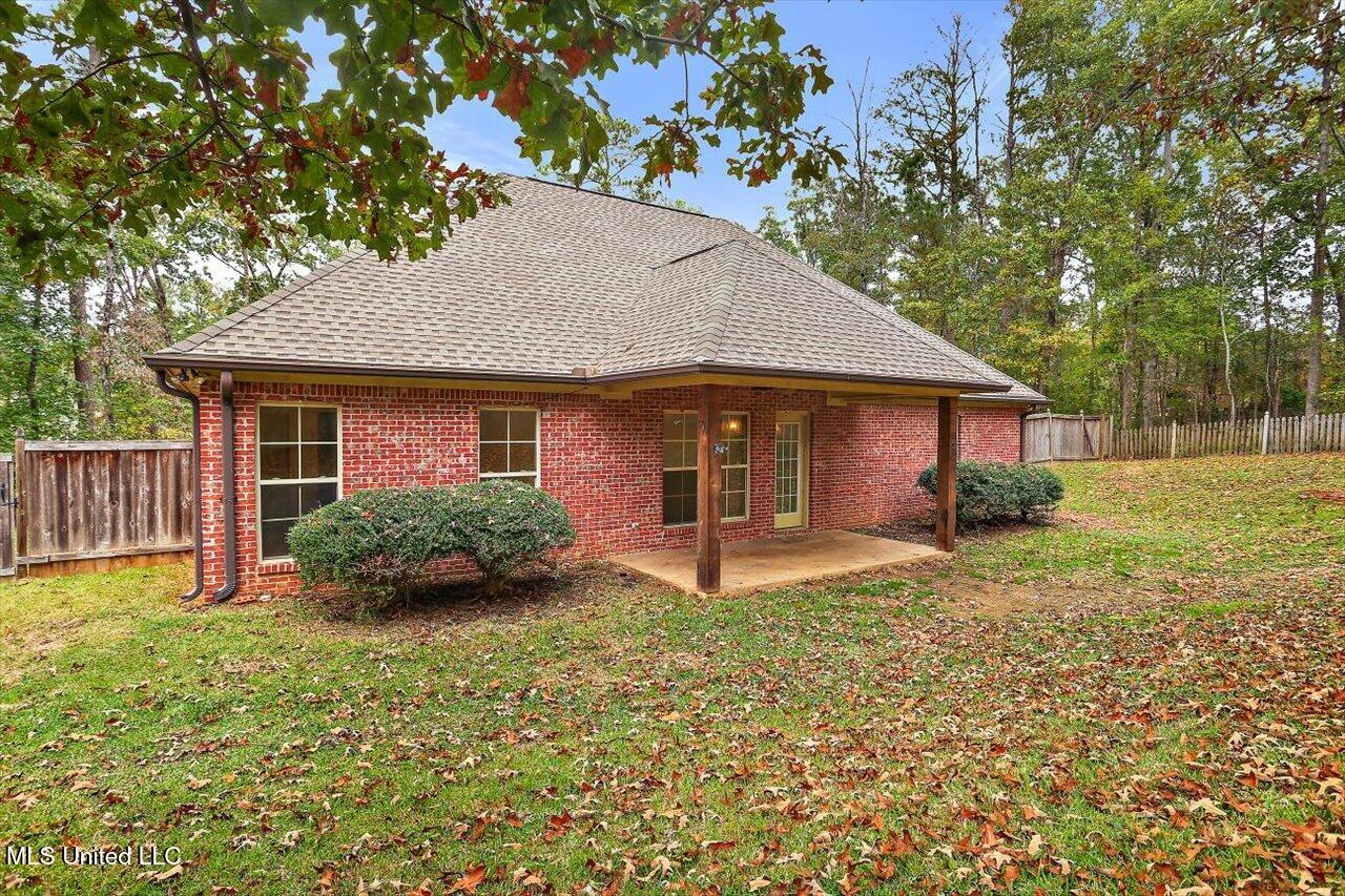 400 Castlewoods Boulevard, Brandon, Mississippi image 25