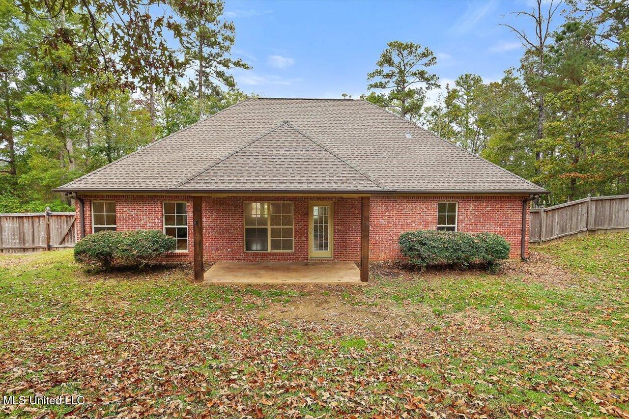 400 Castlewoods Boulevard, Brandon, Mississippi image 24