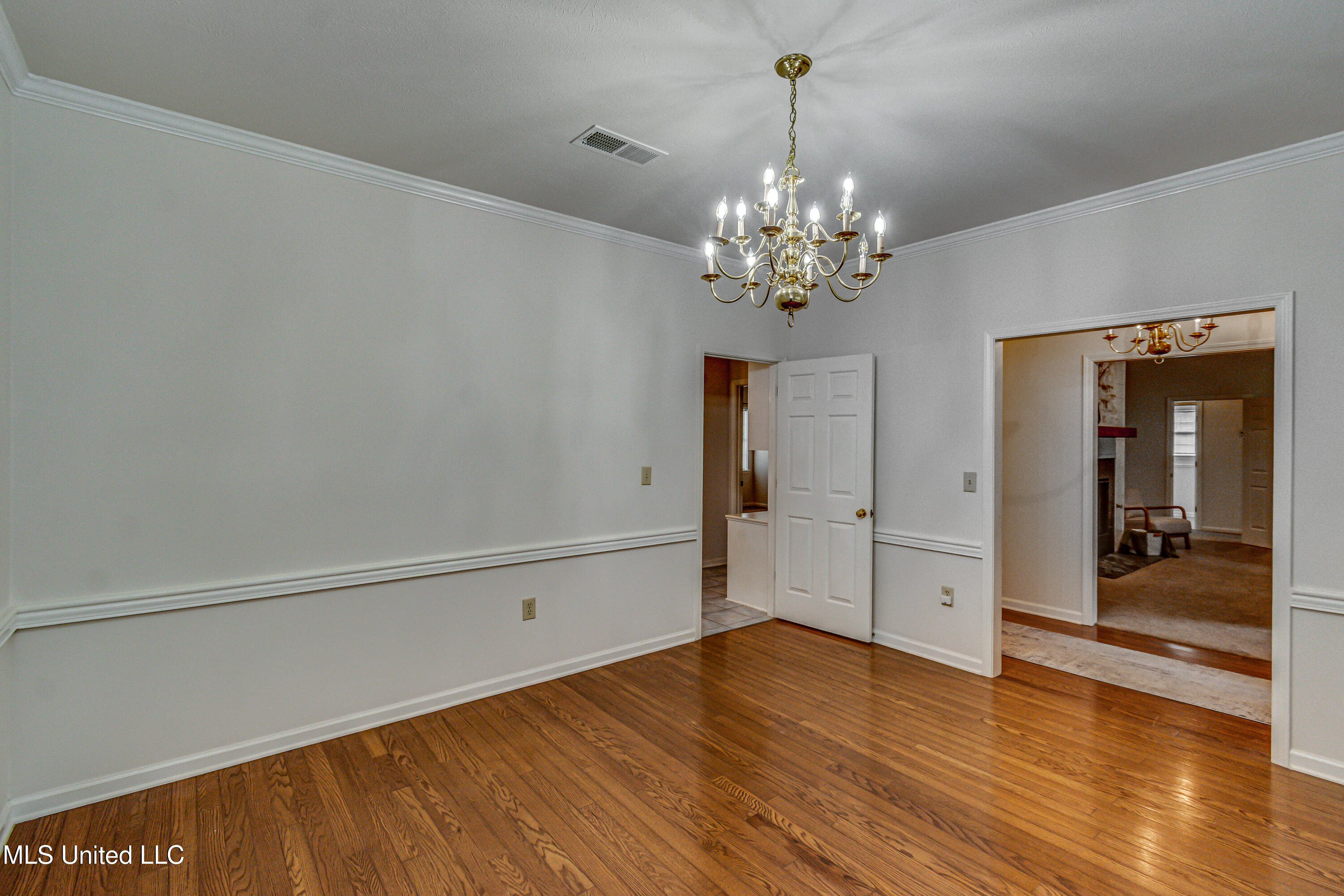 110 E Sunset Drive, Brandon, Mississippi image 7